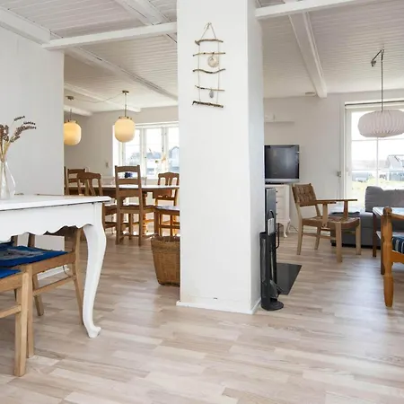 10 Person In Harboore-by Traum Harboør